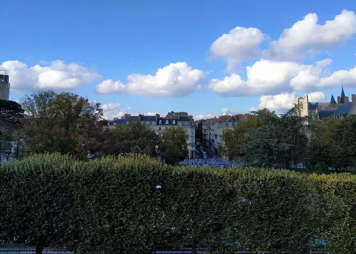 Le Baco-Baco, Face Au Chateau, Avec Parking